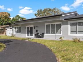 4901 S Grant St, Hollywood FL 33021
