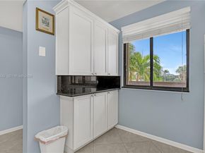 701 S Seas Dr 206, Jupiter FL 33477