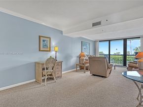 701 S Seas Dr 206, Jupiter FL 33477