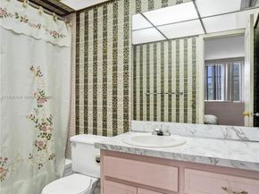 2800 NW 47th Ter 202A, Lauderdale Lakes FL 33313