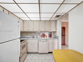 2800 NW 47th Ter 202A, Lauderdale Lakes FL 33313