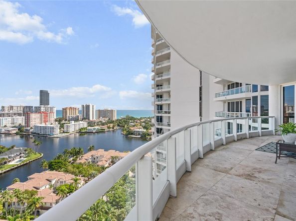 21200 Point Pl 1804, Aventura FL 33180