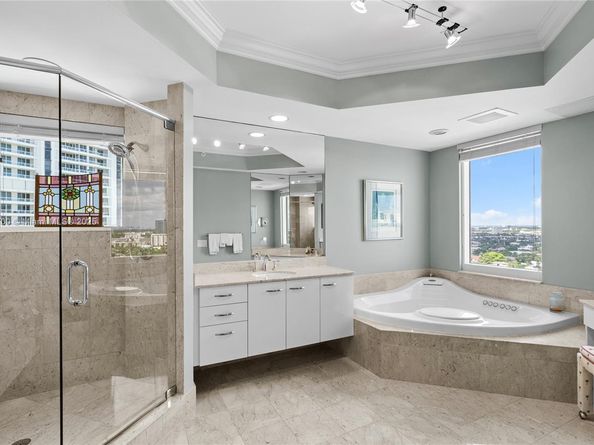 21200 Point Pl 1804, Aventura FL 33180