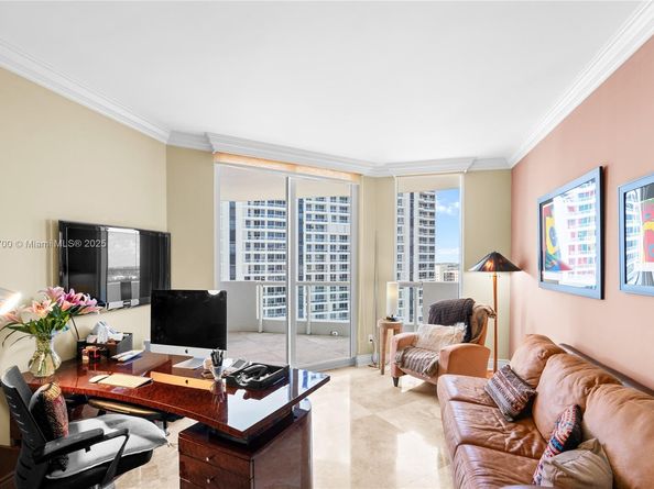 21200 Point Pl 1804, Aventura FL 33180