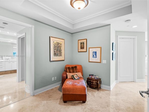 21200 Point Pl 1804, Aventura FL 33180