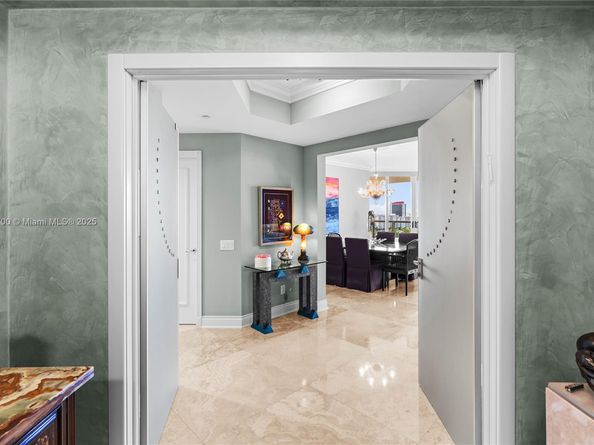 21200 Point Pl 1804, Aventura FL 33180