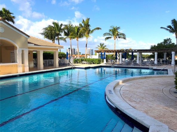 21200 Point Pl 1804, Aventura FL 33180