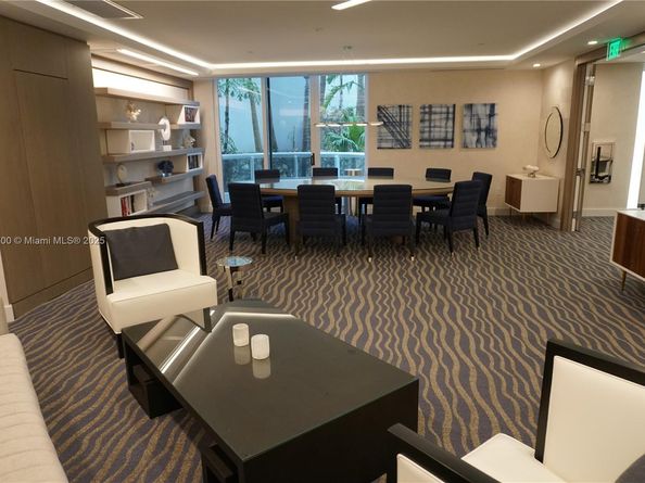 21200 Point Pl 1804, Aventura FL 33180