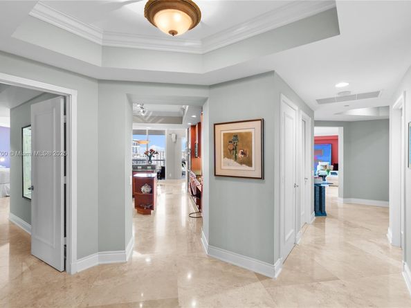 21200 Point Pl 1804, Aventura FL 33180