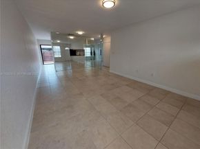 2320 Elm Ct, Pembroke Pines FL 33026
