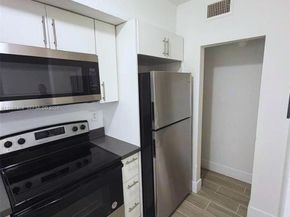 8325 NW 5th Ave 8325, Miami FL 33150