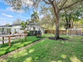 7601 SW 165th Ter, Palmetto Bay FL 33157