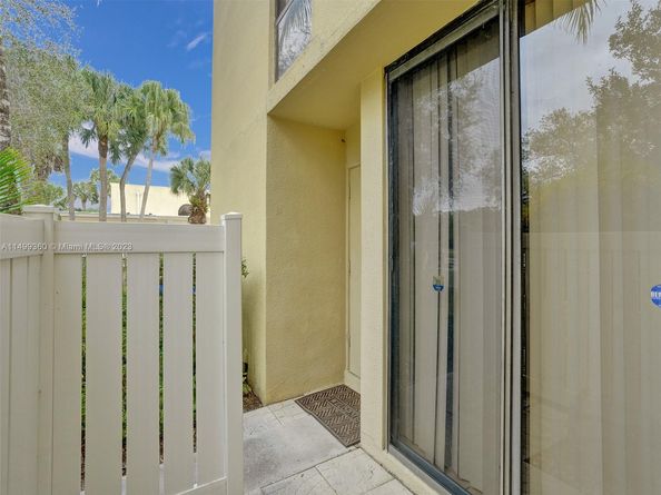 2910 SW 87th Ter 1701, Davie FL 33328