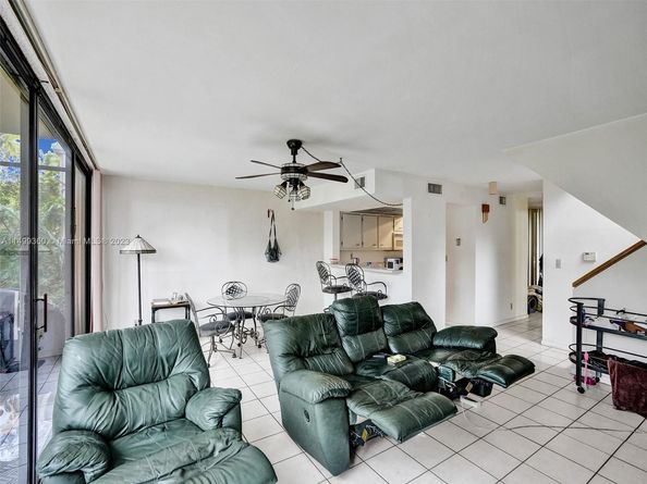 2910 SW 87th Ter 1701, Davie FL 33328