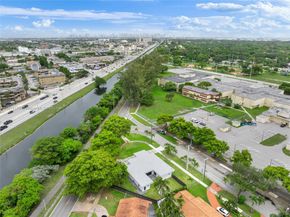 900 N Royal Poinciana Blvd, Miami Springs FL 33166