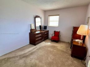 8151 NW 15th Ct, Pembroke Pines FL 33024