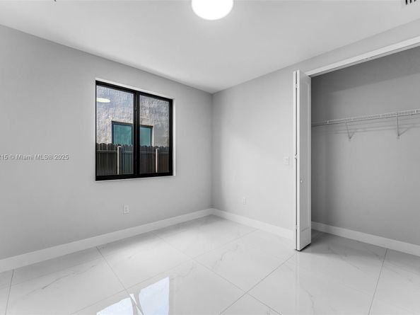 12344 SW 219th St, Miami FL 33170