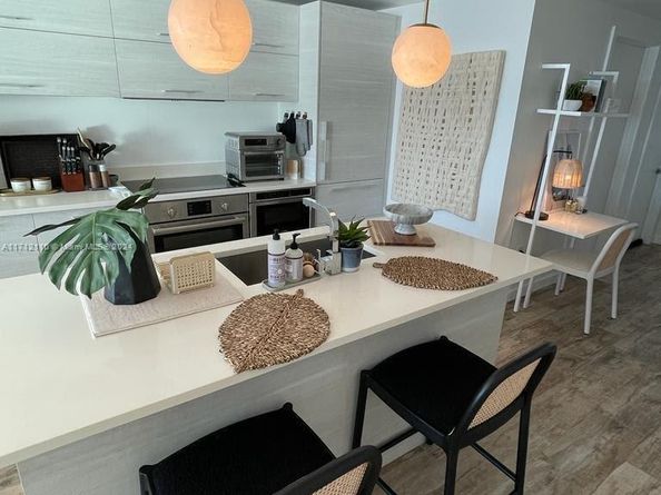 650 NE 32nd St 3606, Miami FL 33137