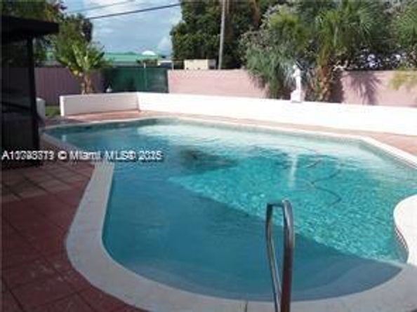 1504 NW 58th Ave, Margate FL 33063