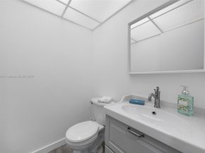 210 172nd St 128, Sunny Isles Beach FL 33160