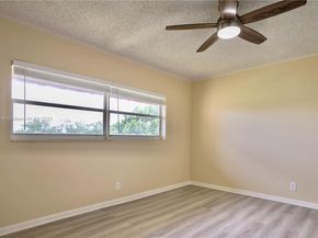 1040 Country Club Dr 404, Margate FL 33063