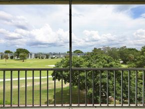 1040 Country Club Dr 404, Margate FL 33063