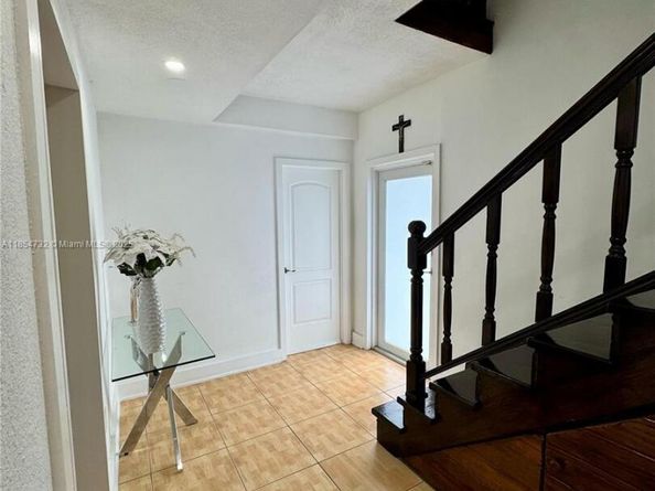 1671 SW 29th Ave, Miami FL 33145
