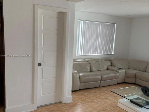 1671 SW 29th Ave, Miami FL 33145