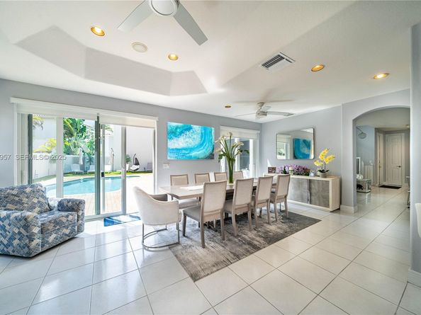 1547 Mariner Way, Hollywood FL 33019