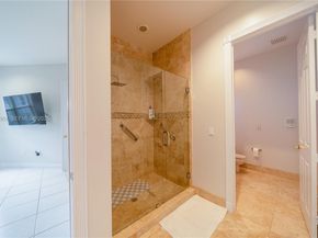 1547 Mariner Way, Hollywood FL 33019