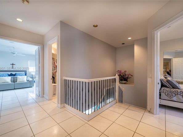 1547 Mariner Way, Hollywood FL 33019