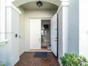 1547 Mariner Way, Hollywood FL 33019