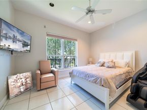 1547 Mariner Way, Hollywood FL 33019