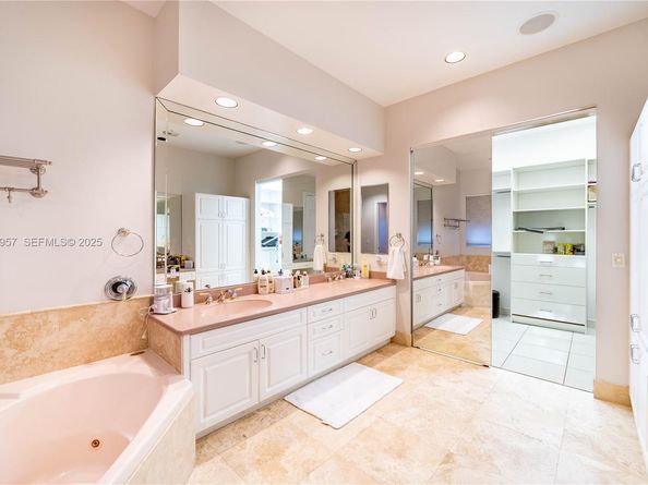 1547 Mariner Way, Hollywood FL 33019