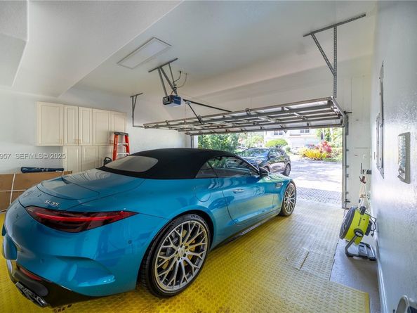 1547 Mariner Way, Hollywood FL 33019