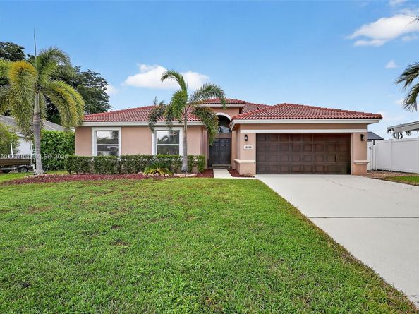 18840 NW 23rd Pl, Pembroke Pines FL 33029