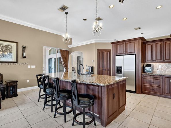 18840 NW 23rd Pl, Pembroke Pines FL 33029