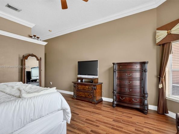 18840 NW 23rd Pl, Pembroke Pines FL 33029