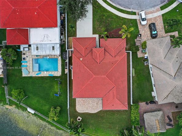 18840 NW 23rd Pl, Pembroke Pines FL 33029