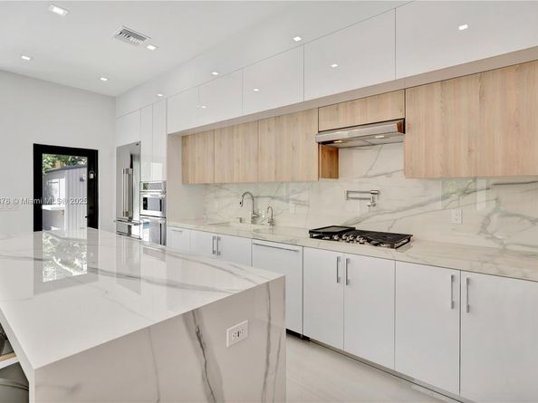 306 Plymouth Rd, West Palm Beach FL 33405