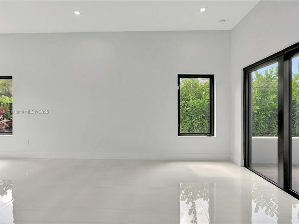 306 Plymouth Rd, West Palm Beach FL 33405
