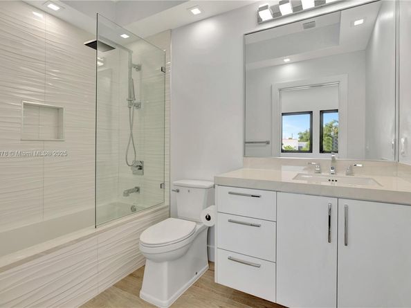306 Plymouth Rd, West Palm Beach FL 33405