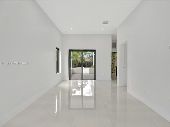 306 Plymouth Rd, West Palm Beach FL 33405