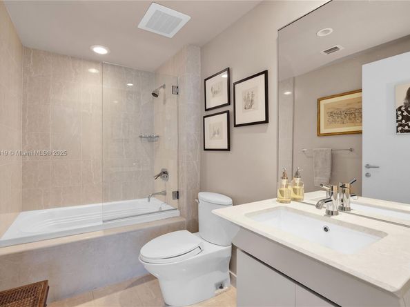 2627 S Bayshore Dr 903, Miami FL 33133