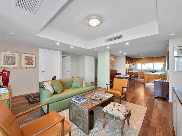 2627 S Bayshore Dr 903, Miami FL 33133