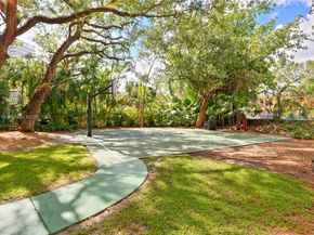 2627 S Bayshore Dr 903, Miami FL 33133