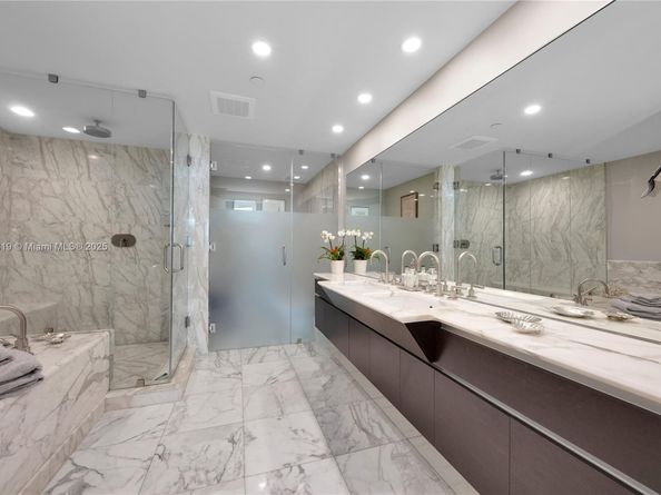 2627 S Bayshore Dr 903, Miami FL 33133