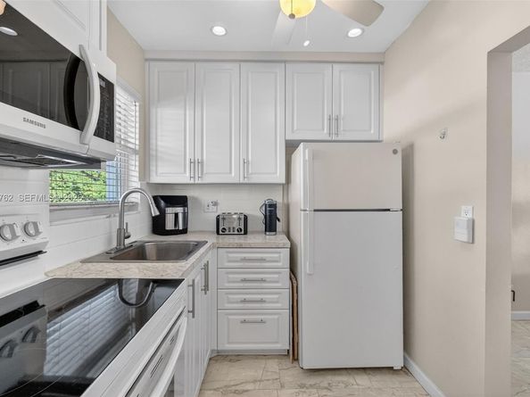 2650 W Golf Blvd 259, Pompano Beach FL 33064