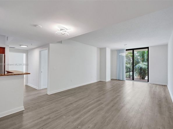 888 S Douglas Rd 304, Coral Gables FL 33134
