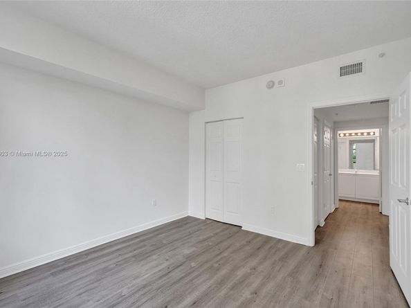 888 S Douglas Rd 304, Coral Gables FL 33134